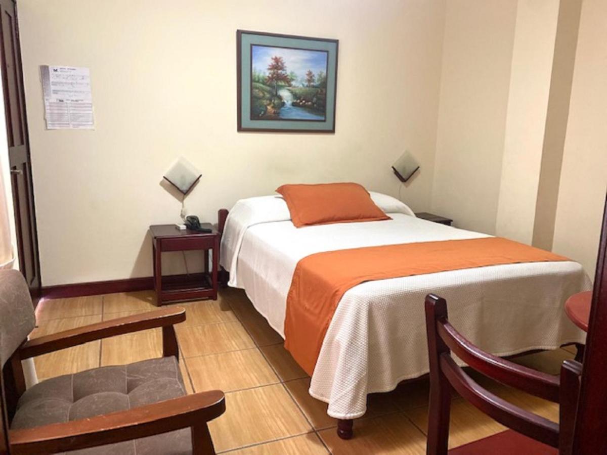 Hotel D'Mario Lago Agrio Dış mekan fotoğraf