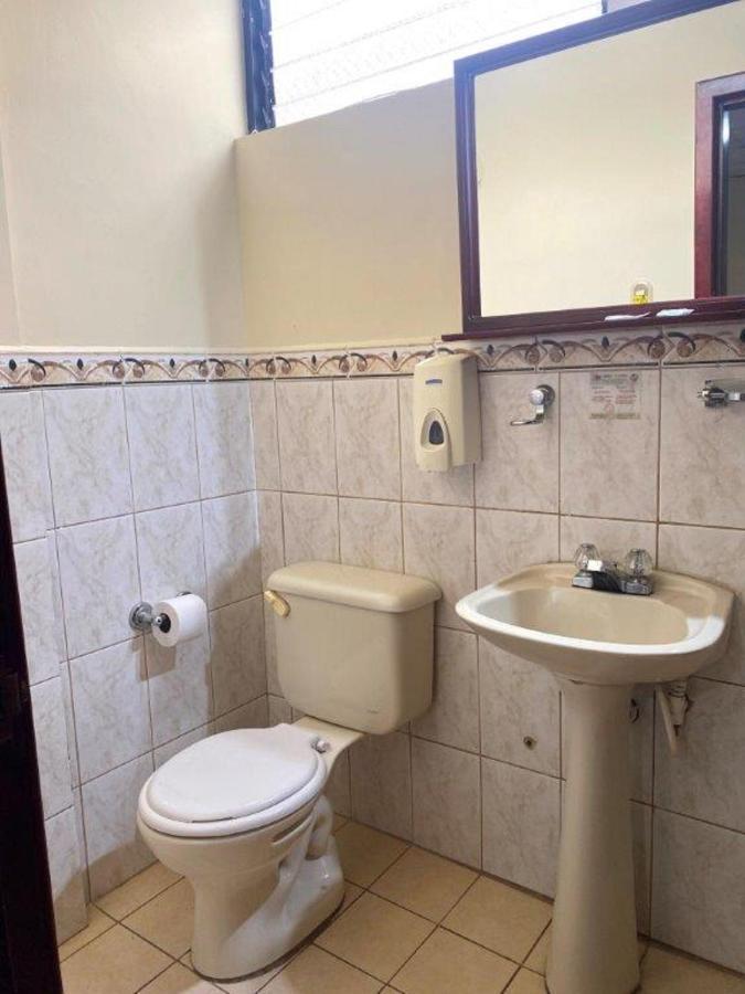 Hotel D'Mario Lago Agrio Dış mekan fotoğraf