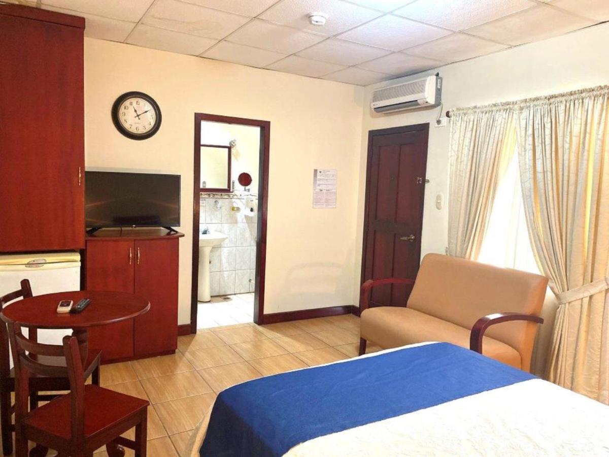Hotel D'Mario Lago Agrio Dış mekan fotoğraf